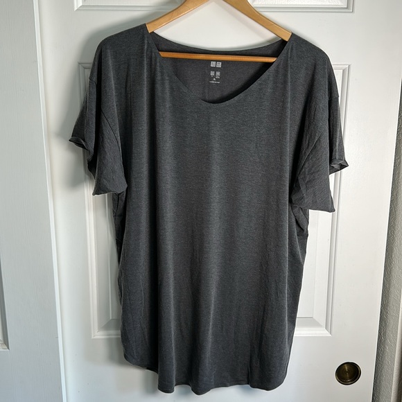 Uniqlo Tops - Uniqlo Charcoal V-Neck Tee